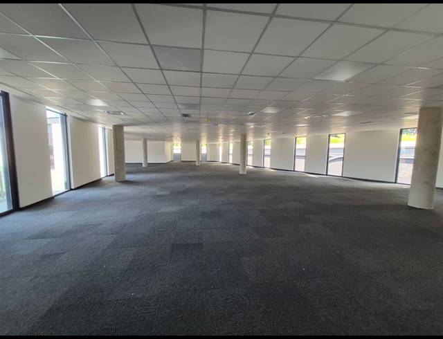 734M² OFFICE TO LET IN SANDTON CENTRAL